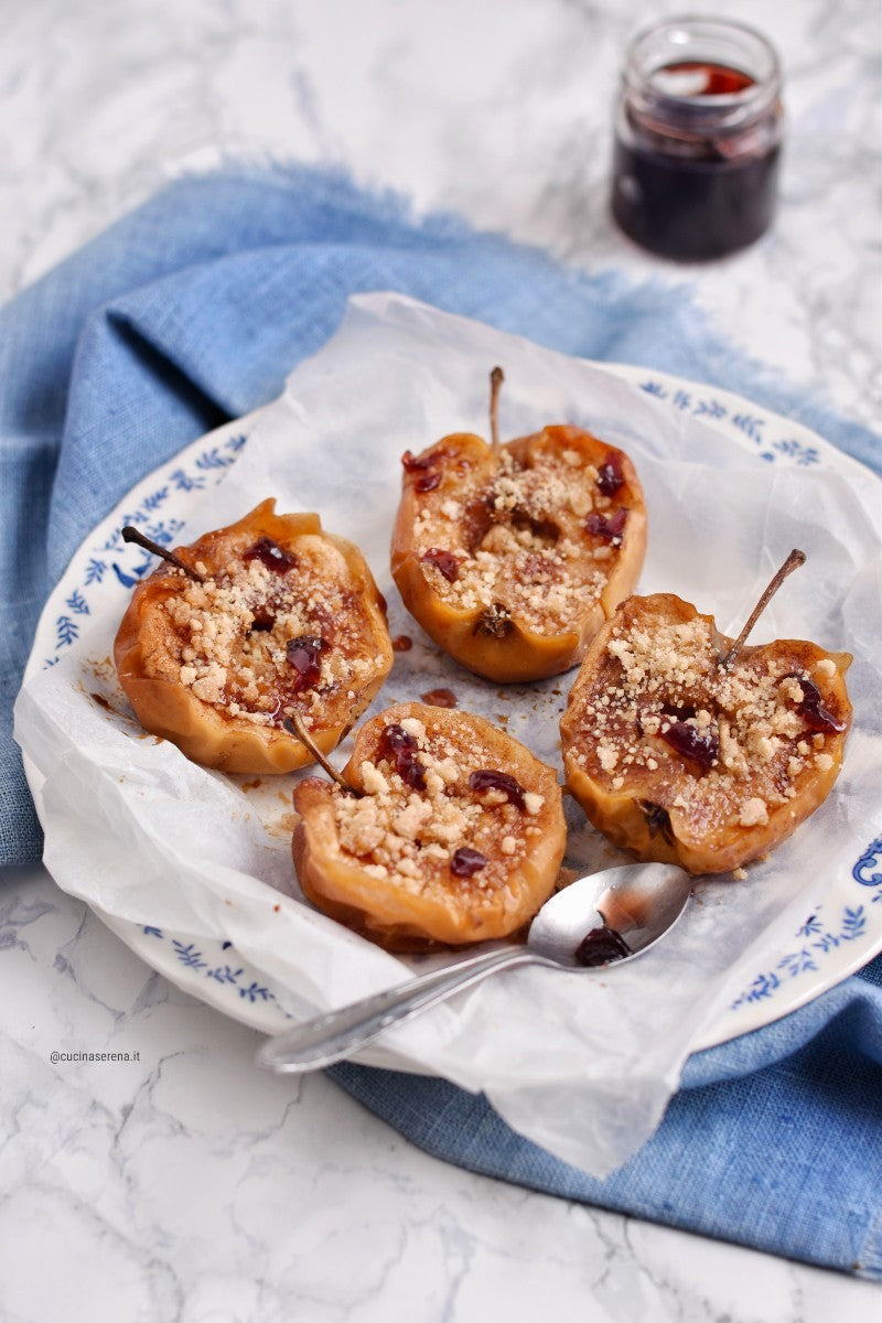 Mele al forno con crumble croccante