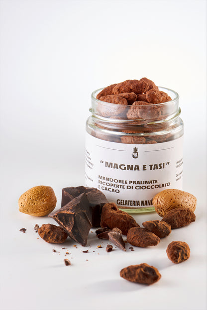 " Magna e Tasi " alla mandorla