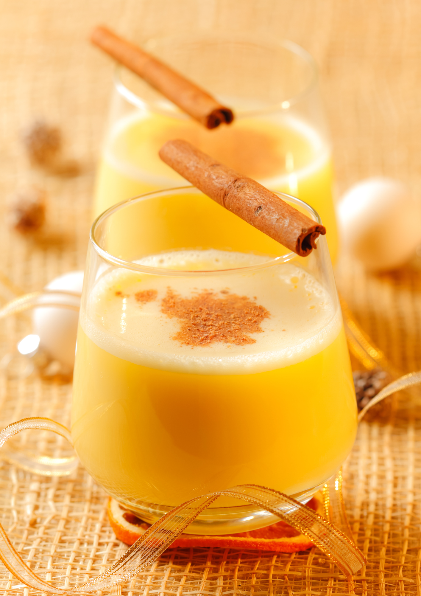 zabaione caldo e lingue di gatto